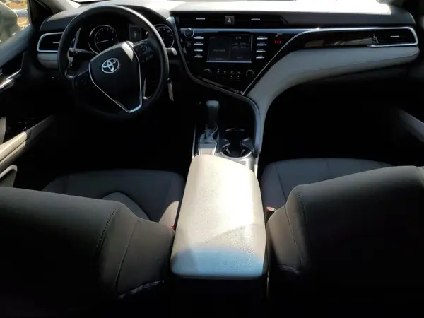 JTNB11HK2J3012437 2018 TOYOTA CAMRY - Image 8