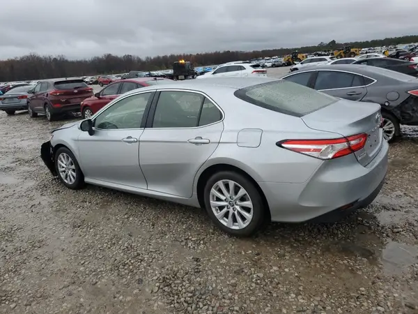 JTNB11HK2J3013359 2018 TOYOTA CAMRY - Image 2