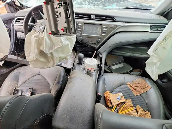 JTNB11HK2J3013457 2018 TOYOTA CAMRY - Image 8