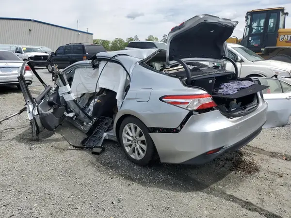 JTNB11HK2J3014320 2018 TOYOTA CAMRY - Image 2