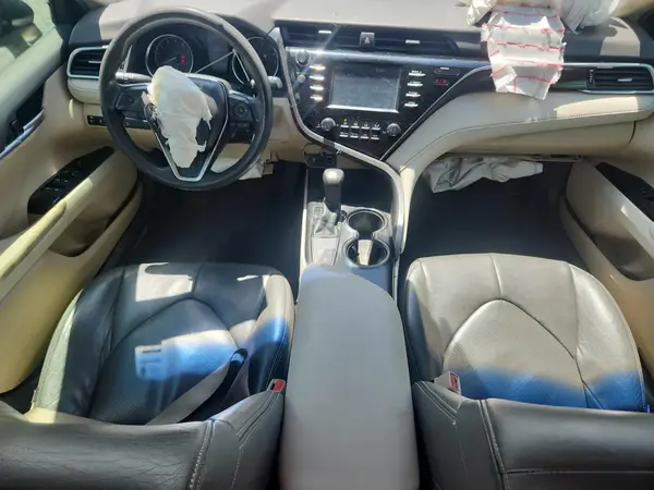 JTNB11HK2J3015080 2018 TOYOTA CAMRY - Image 8