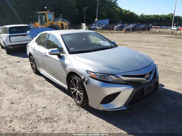 JTNB11HK2J3016231 2018 TOYOTA CAMRY - Image 1