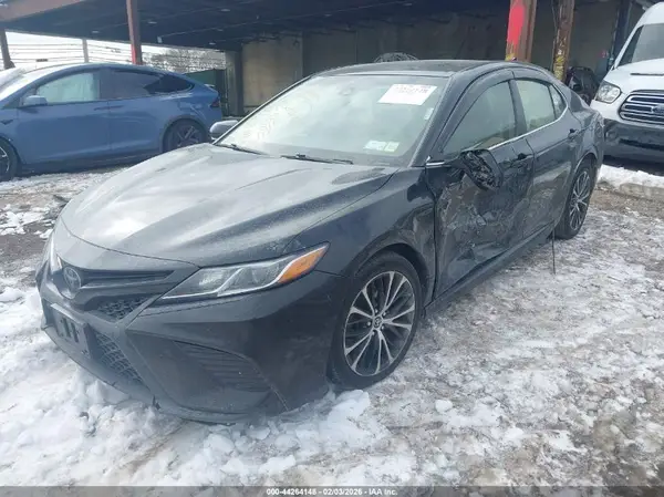 JTNB11HK2J3017248 2018 TOYOTA CAMRY - Image 2