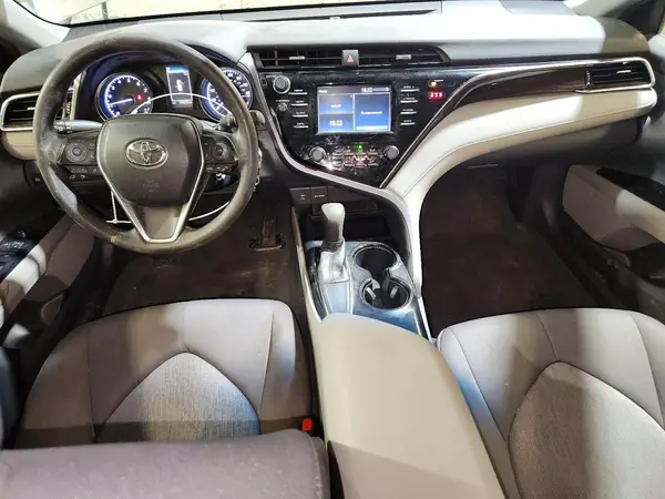 JTNB11HK2J3017914 2018 TOYOTA CAMRY - Image 8