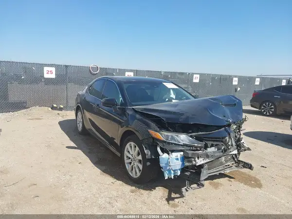 JTNB11HK2J3019114 2018 TOYOTA CAMRY - Image 1