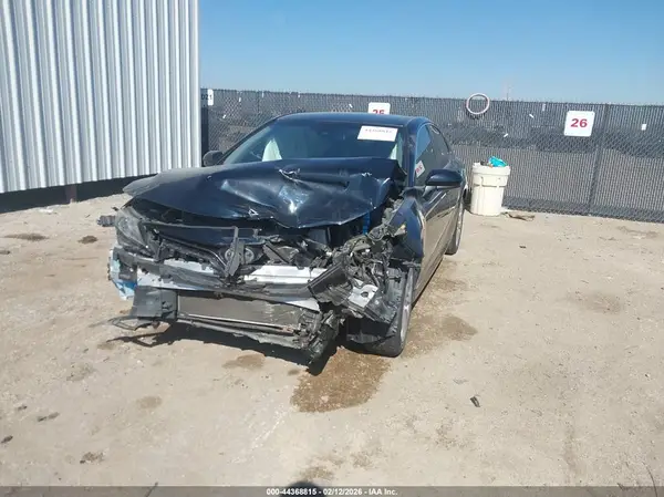 JTNB11HK2J3019114 2018 TOYOTA CAMRY - Image 2