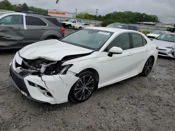 JTNB11HK2J3020215 2018 TOYOTA CAMRY - Image 1