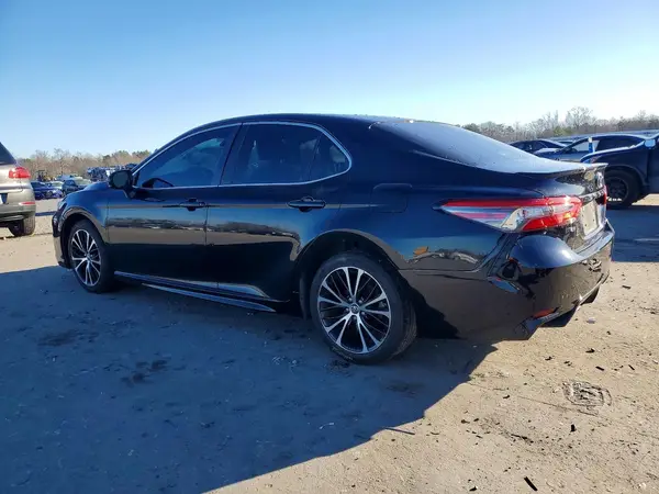 JTNB11HK2J3021526 2018 TOYOTA CAMRY - Image 2