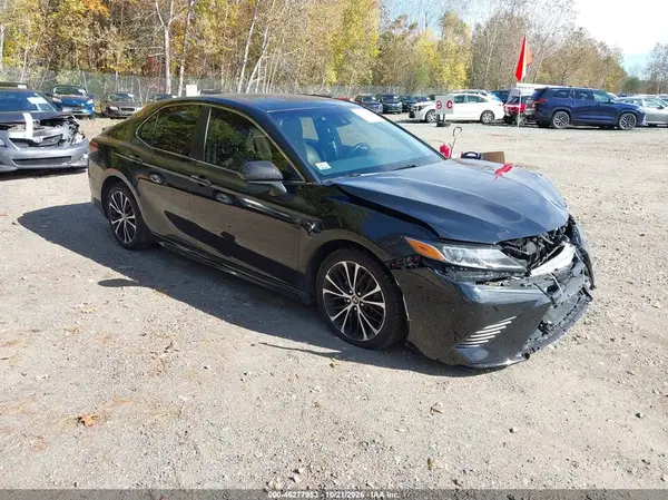 JTNB11HK2J3026001 2018 TOYOTA CAMRY - Image 1