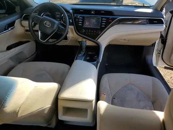 JTNB11HK2J3031988 2018 TOYOTA CAMRY - Image 8