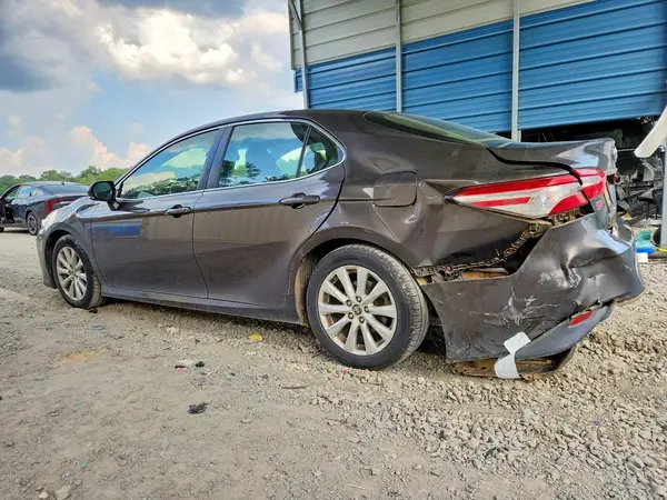JTNB11HK2J3032039 2018 TOYOTA CAMRY - Image 2