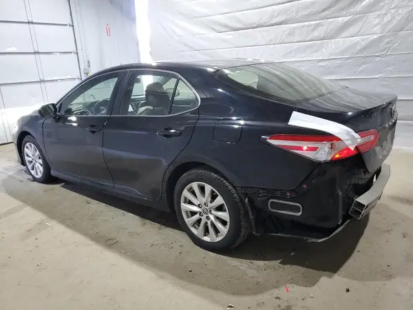 JTNB11HK2J3035636 2018 TOYOTA CAMRY - Image 2