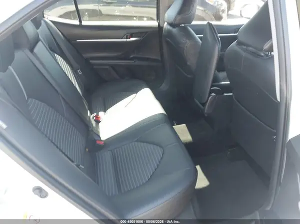JTNB11HK2J3037676 2018 TOYOTA CAMRY - Image 8