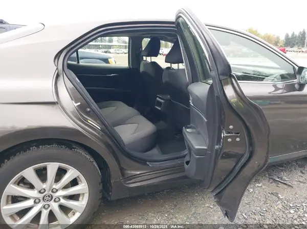 JTNB11HK2J3038844 2018 TOYOTA CAMRY - Image 8