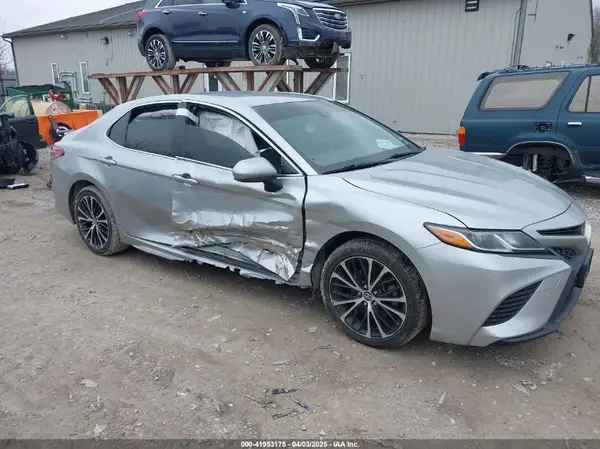 JTNB11HK2J3039167 2018 TOYOTA CAMRY - Image 1