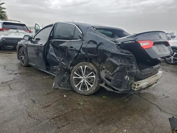 JTNB11HK2J3039816 2018 TOYOTA CAMRY - Image 2