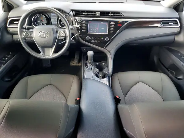 JTNB11HK2J3043266 2018 TOYOTA CAMRY - Image 8