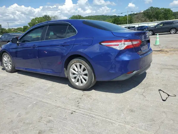 JTNB11HK2J3043834 2018 TOYOTA CAMRY - Image 2