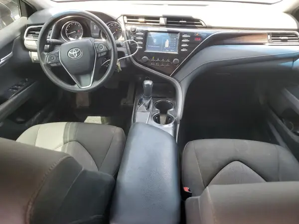 JTNB11HK2J3043834 2018 TOYOTA CAMRY - Image 8