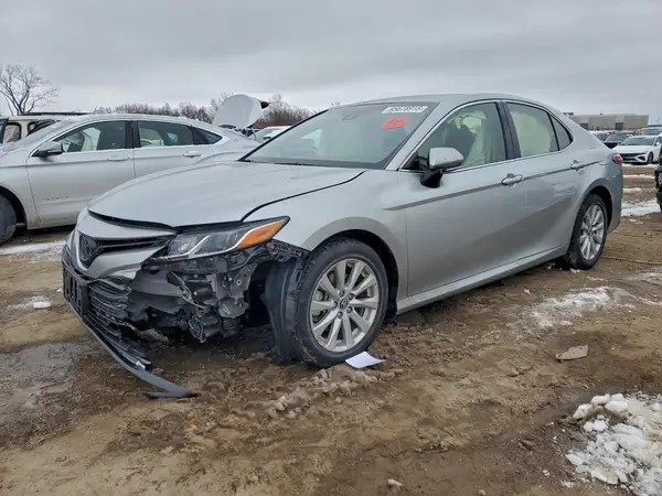 JTNB11HK2J3044031 2018 TOYOTA CAMRY - Image 1