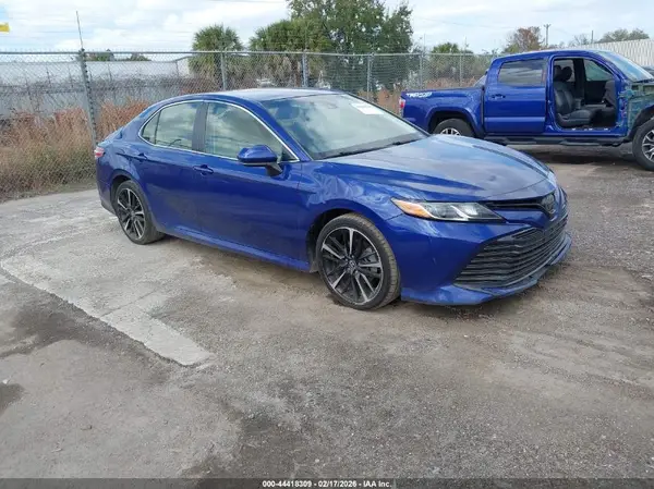 JTNB11HK2J3045566 2018 TOYOTA CAMRY - Image 1