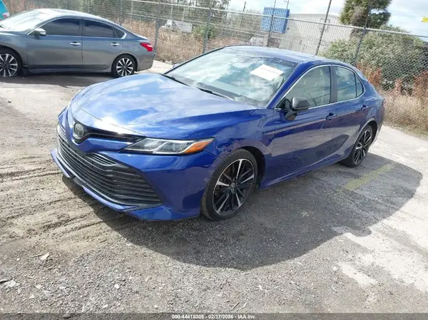 JTNB11HK2J3045566 2018 TOYOTA CAMRY - Image 2