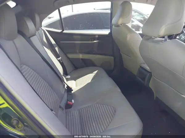 JTNB11HK2J3049990 2018 TOYOTA CAMRY - Image 8