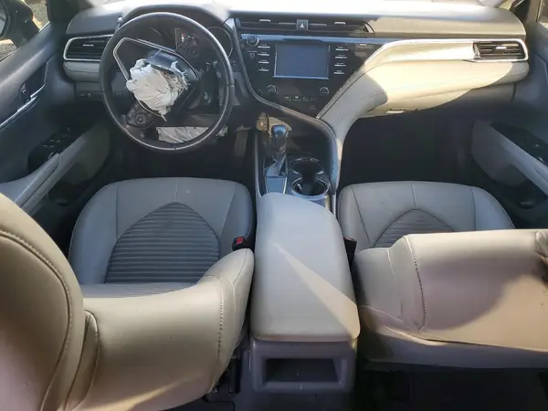 JTNB11HK2J3051500 2018 TOYOTA CAMRY - Image 8
