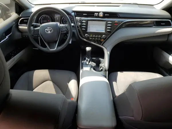 JTNB11HK2J3054882 2018 TOYOTA CAMRY - Image 8