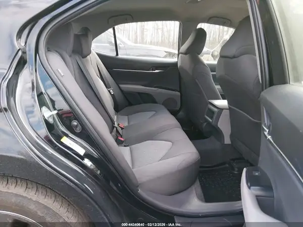 JTNB11HK2J3067406 2018 TOYOTA CAMRY - Image 8