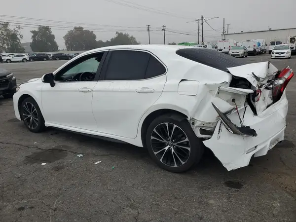 JTNB11HK2J3071861 2018 TOYOTA CAMRY - Image 2