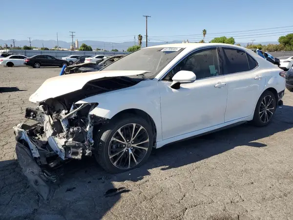 JTNB11HK2J3072833 2018 TOYOTA CAMRY - Image 1