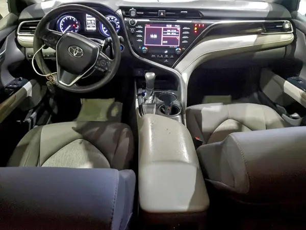 JTNB11HK3J3000443 2018 TOYOTA CAMRY - Image 8