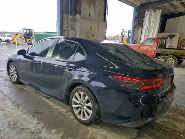 JTNB11HK3J3001558 2018 TOYOTA CAMRY - Image 2