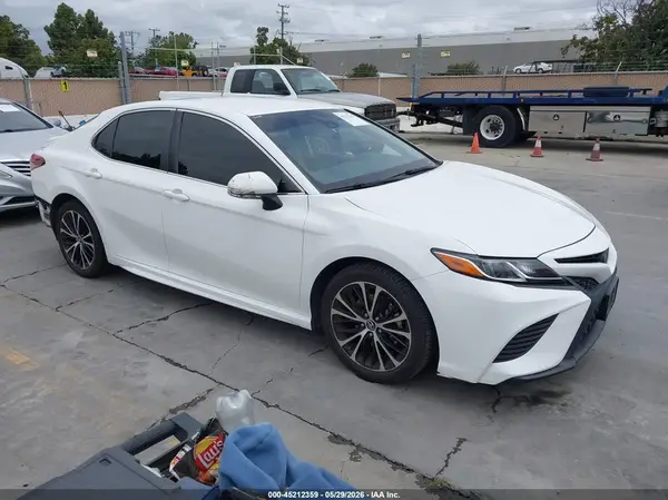JTNB11HK3J3003598 2018 TOYOTA CAMRY - Image 1