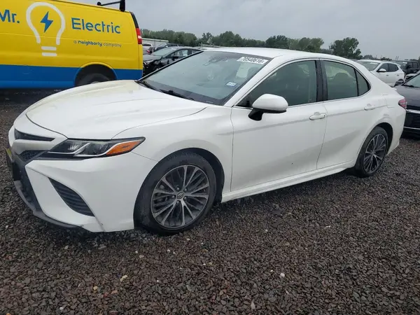 JTNB11HK3J3006565 2018 TOYOTA CAMRY - Image 1