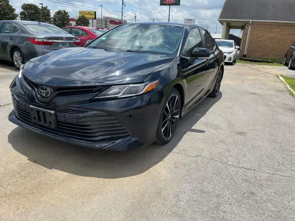 JTNB11HK3J3007120 2018 TOYOTA CAMRY - Image 2
