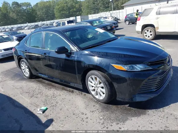 JTNB11HK3J3007702 2018 TOYOTA CAMRY - Image 1