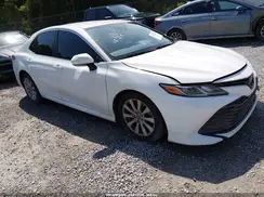 JTNB11HK3J3010633 2018 TOYOTA CAMRY