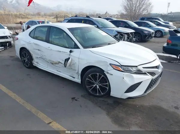 JTNB11HK3J3011104 2018 TOYOTA CAMRY - Image 1