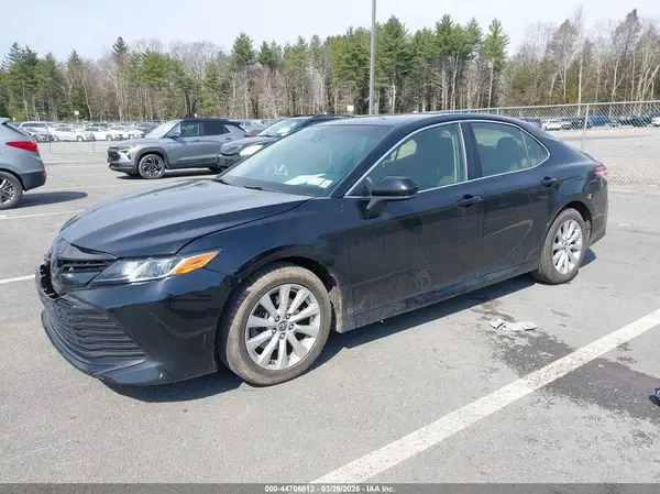 JTNB11HK3J3011992 2018 TOYOTA CAMRY - Image 2