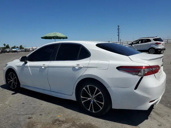 JTNB11HK3J3012947 2018 TOYOTA CAMRY - Image 2