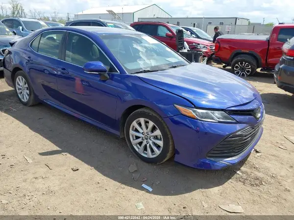 JTNB11HK3J3014066 2018 TOYOTA CAMRY - Image 1
