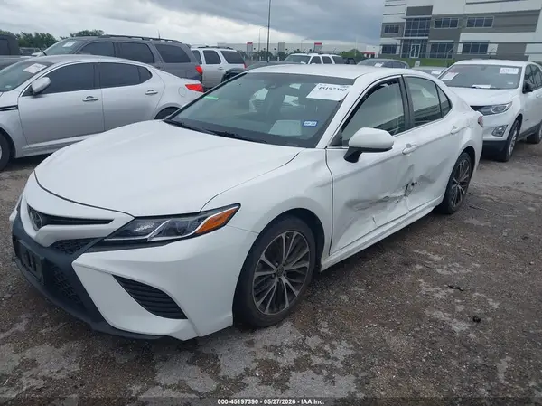 JTNB11HK3J3015346 2018 TOYOTA CAMRY - Image 2