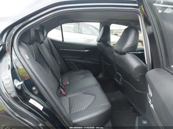 JTNB11HK3J3018702 2018 TOYOTA CAMRY - Image 8