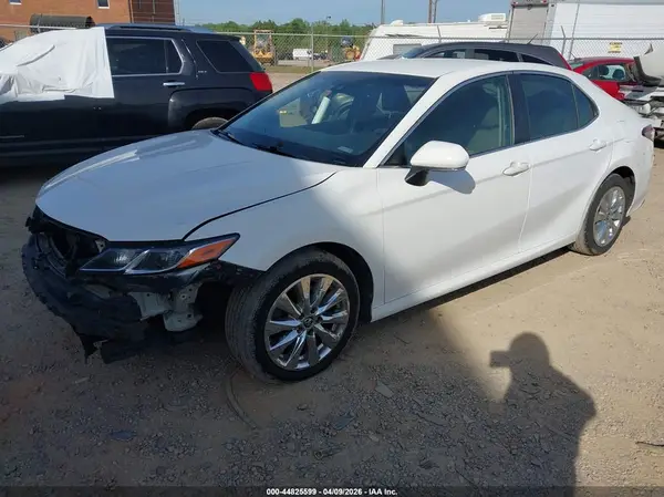 JTNB11HK3J3019459 2018 TOYOTA CAMRY - Image 2