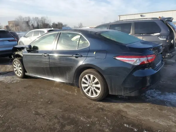 JTNB11HK3J3019476 2018 TOYOTA CAMRY - Image 2