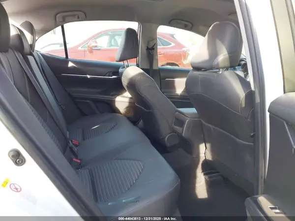 JTNB11HK3J3020949 2018 TOYOTA CAMRY - Image 8