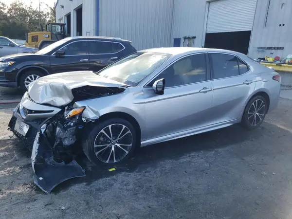 JTNB11HK3J3022152 2018 TOYOTA CAMRY - Image 1