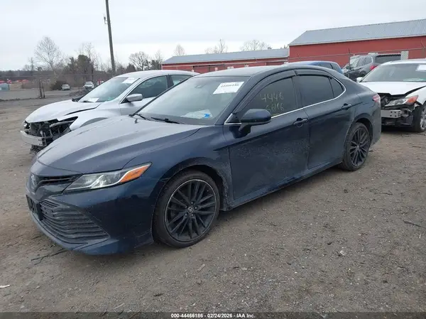 JTNB11HK3J3024760 2018 TOYOTA CAMRY - Image 2